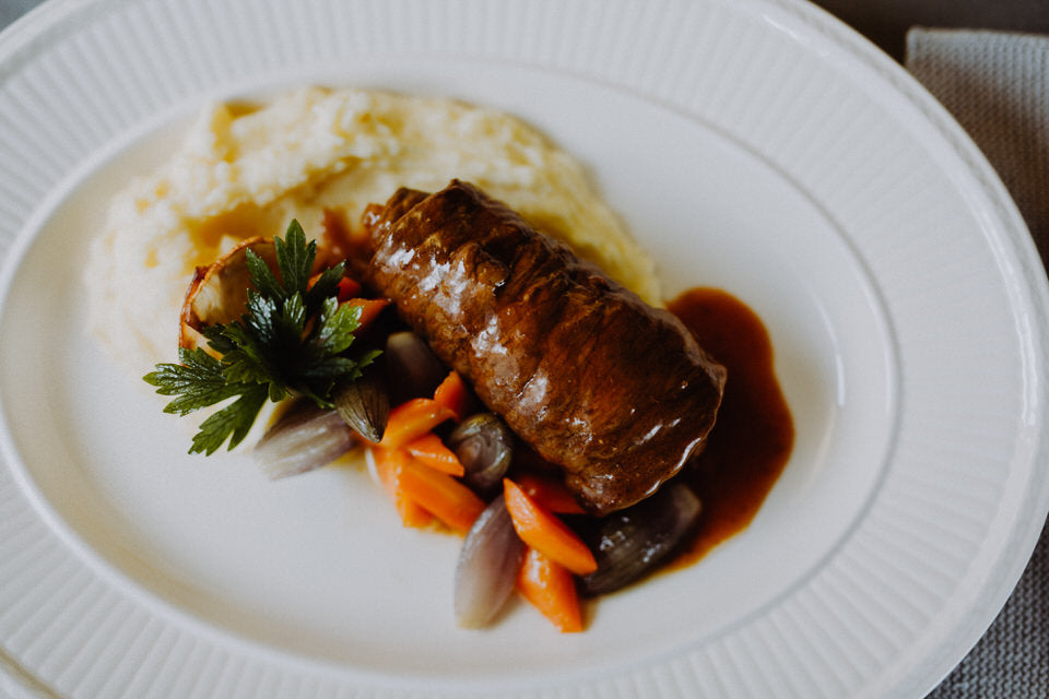 Rinderroulade in Rotwein geschmort